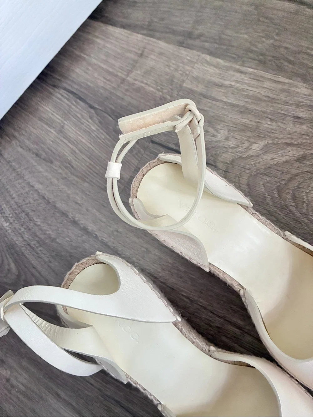 Vince cream slingback